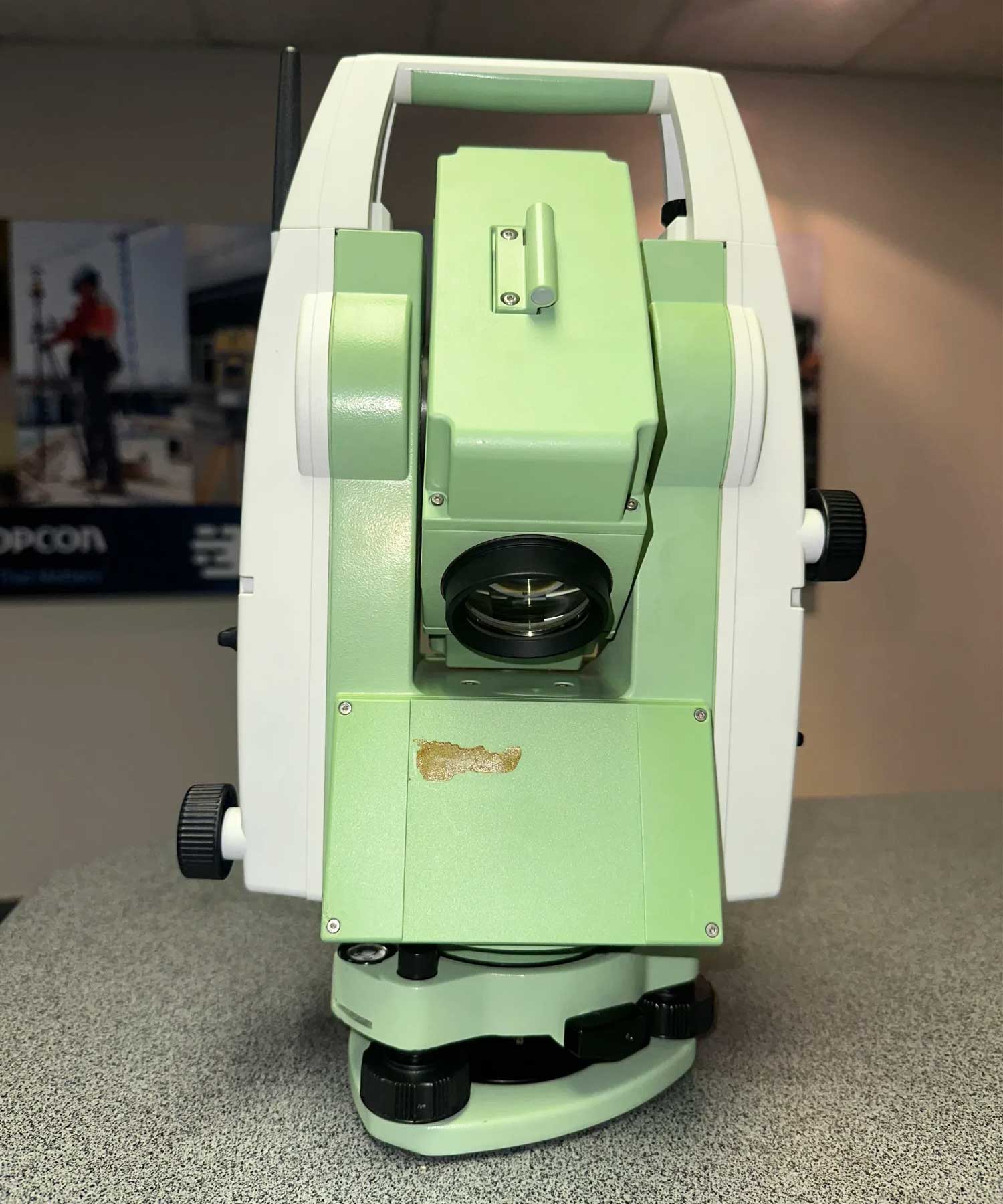 Calibrated-Leica-TS02-7-Total-Station